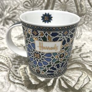 Harrods - LOMOND GEOMETRIC design..